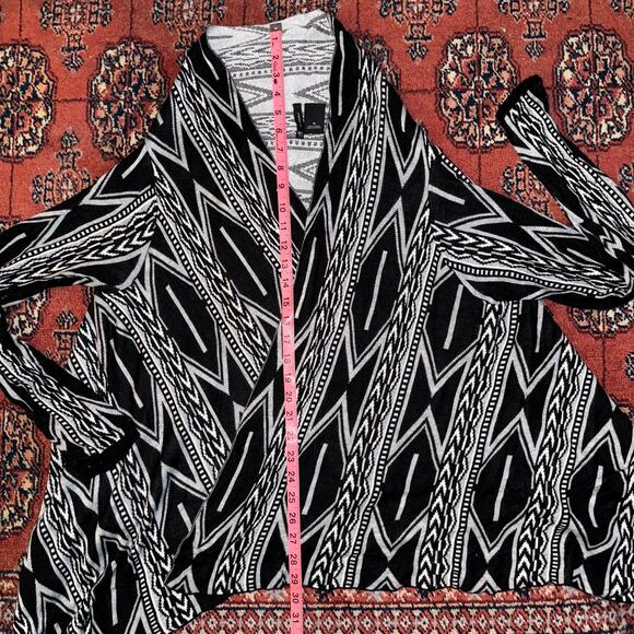 New Directions M Black/White Open Front Soft Knit Rayon Sweater - Picture 2 of 4